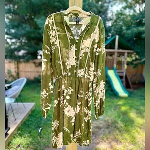 Free People Luna Chix NWT Beautiful dress amazing green and cream dress